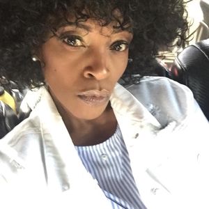 Meet your Posher, Cameo